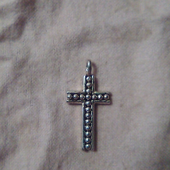 BUNDLE OF CROSS PENDANTS - Picture 7 of 11